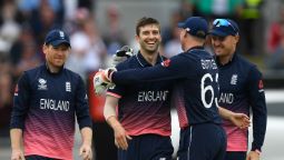 Wood's ODI-best 4-33 Downs Oz  